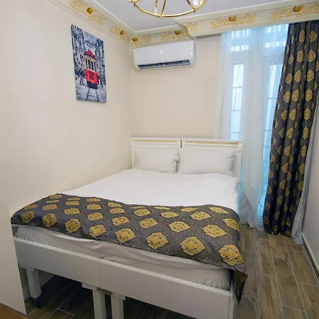 Iq Beyoğlu 2*