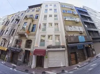 Iq Beyoglu 2*